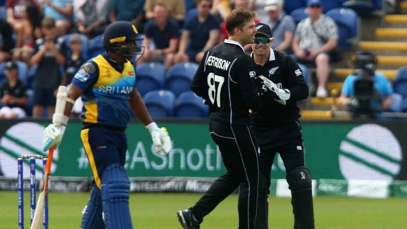 Sri Lanka caught in early Kiwi pace; post 136 on board