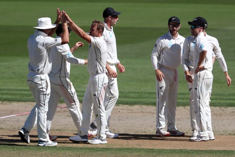 Tactical rethink puts New Zealand on top against Bangladesh