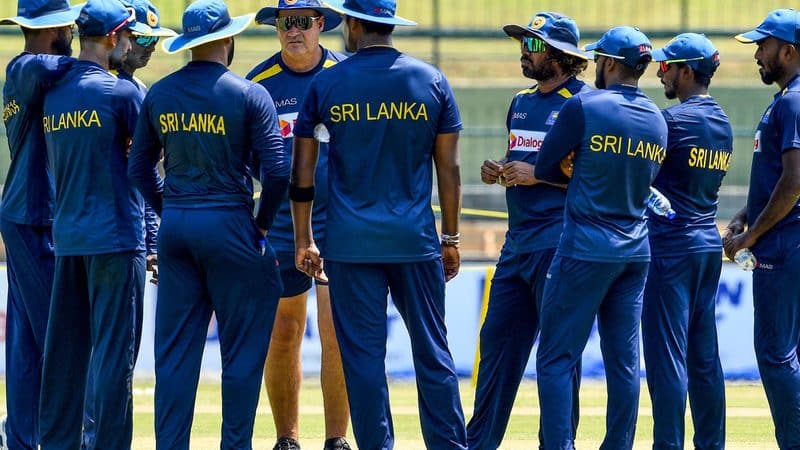 Sri Lankan cricketers refrain from signing performance-based contracts