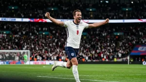 Kane levels Lineker&#8217;s record as England beat Croatia 4-2 in a wild opener