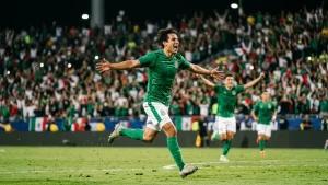 Romo&#8217;s goal sends Mexico into the World Cup knockouts as the first team through