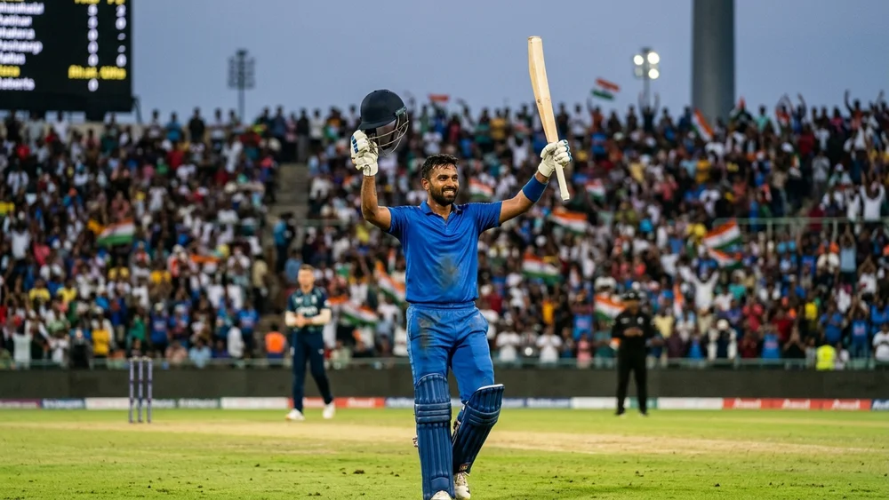 India retake the No.1 T20I ranking from England on a rounding error