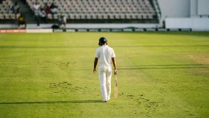 Shan Masood&#8217;s broken finger costs him the second Test and clouds the England tour
