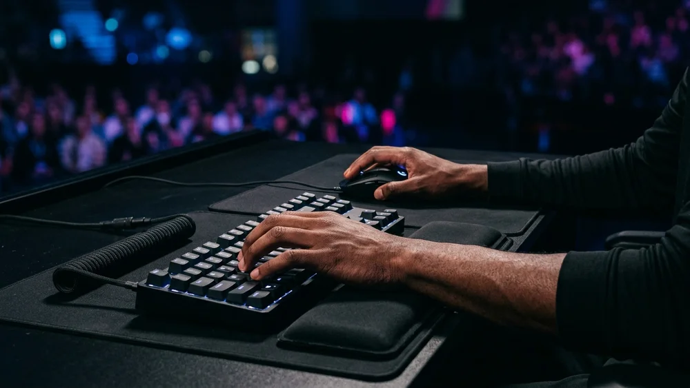 Global Esports had never won a map against DRX, and they just knocked them into the lower bracket