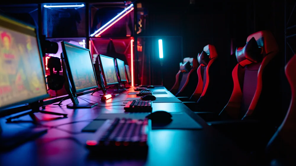 Counter-Strike legend kennyS becomes DXRacer ambassador
