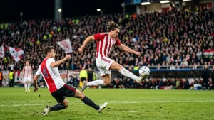 PSV had not won at Ajax since 2022, and a defender&#8217;s first start ended it
