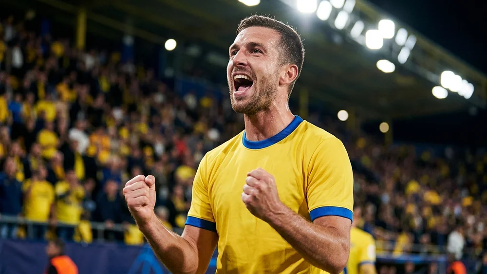 Al-Nassr can go above Al-Hilal against Al-Kholood tonight, and Des Buckingham’s side have lost four in a row
