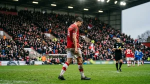 Martínez was booked twice in a few minutes, and Chelsea&#8217;s 2-0 win leaves United nine games without a win