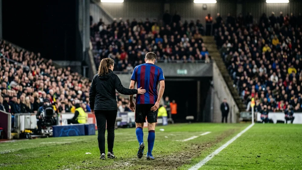 Dani Olmo is out for a month, and Barcelona go for La Liga’s best ever start against Real Madrid without him