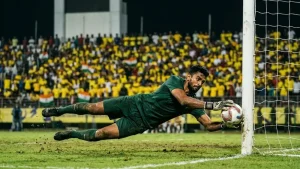 Amrinder Singh kept out his old club on his first Kerala Blasters start, and Mumbai City are still without a win