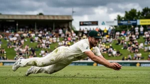 Smith&#8217;s four catches took him past Root&#8217;s record, and Australia lead South Africa by 139 in Durban
